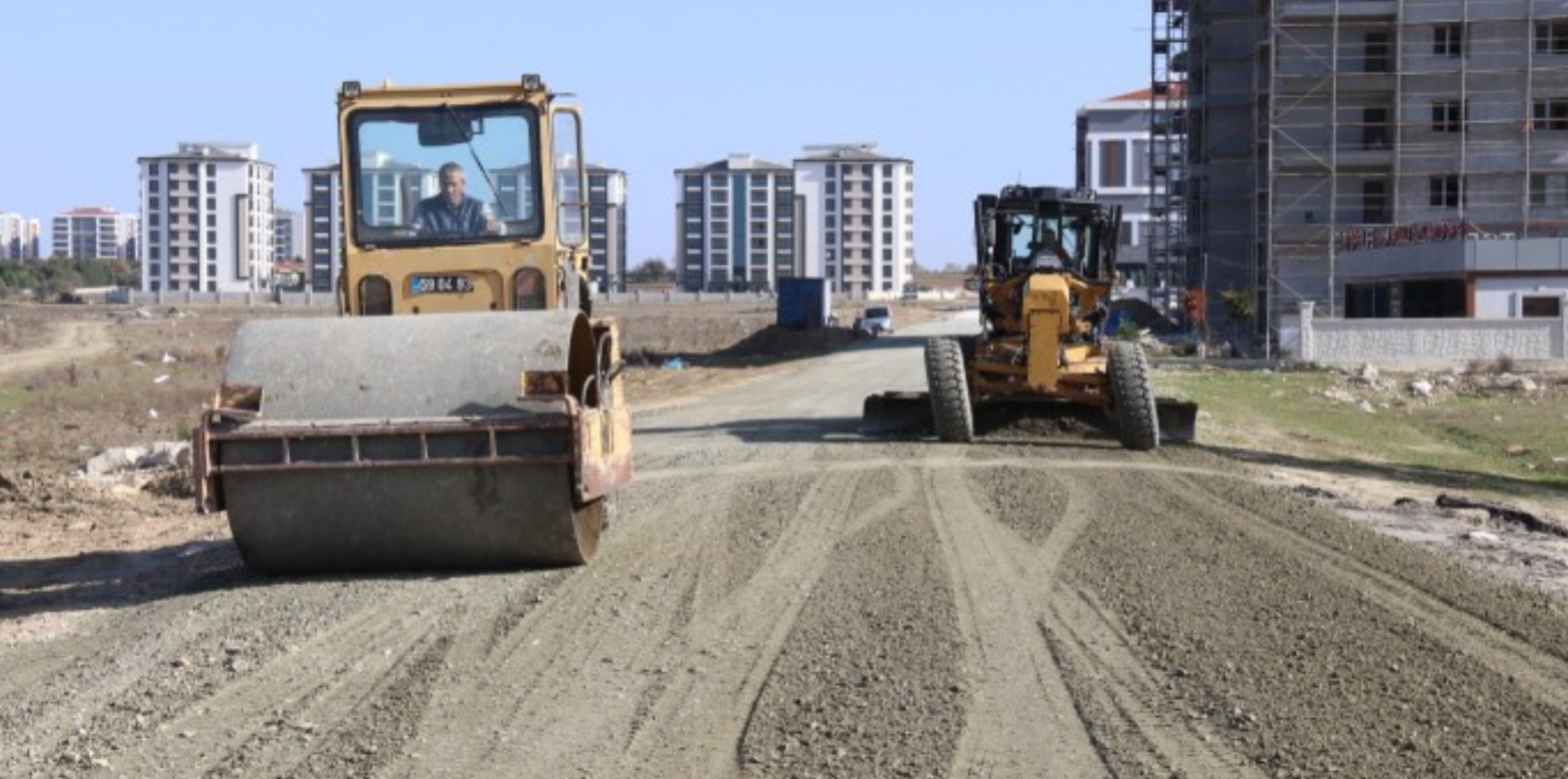 3 BİN 500 METREKARE STABİLİZE YOL YAPILIYOR